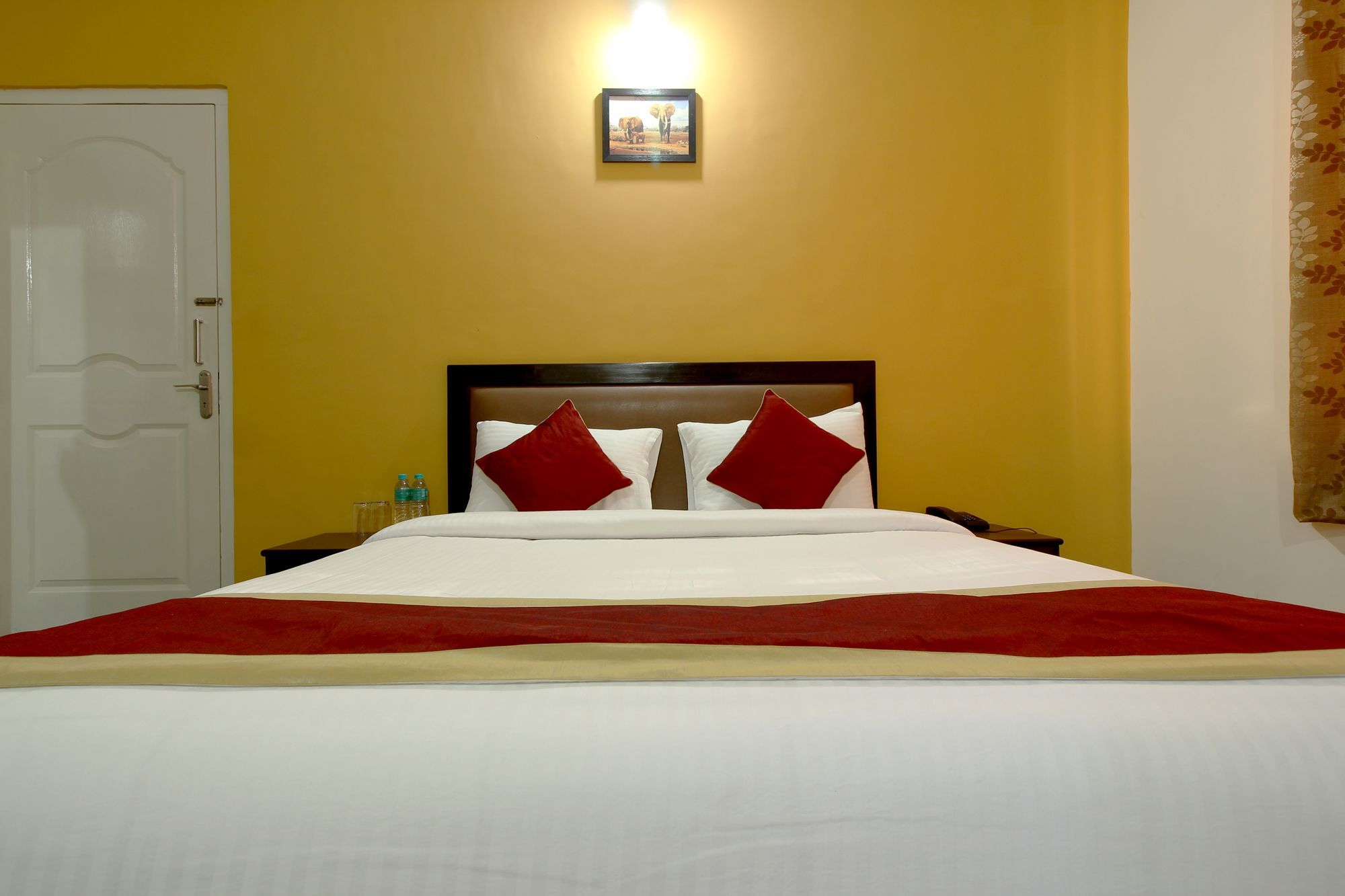 העיר בנגלור The Banjaara Suites מראה חיצוני תמונה