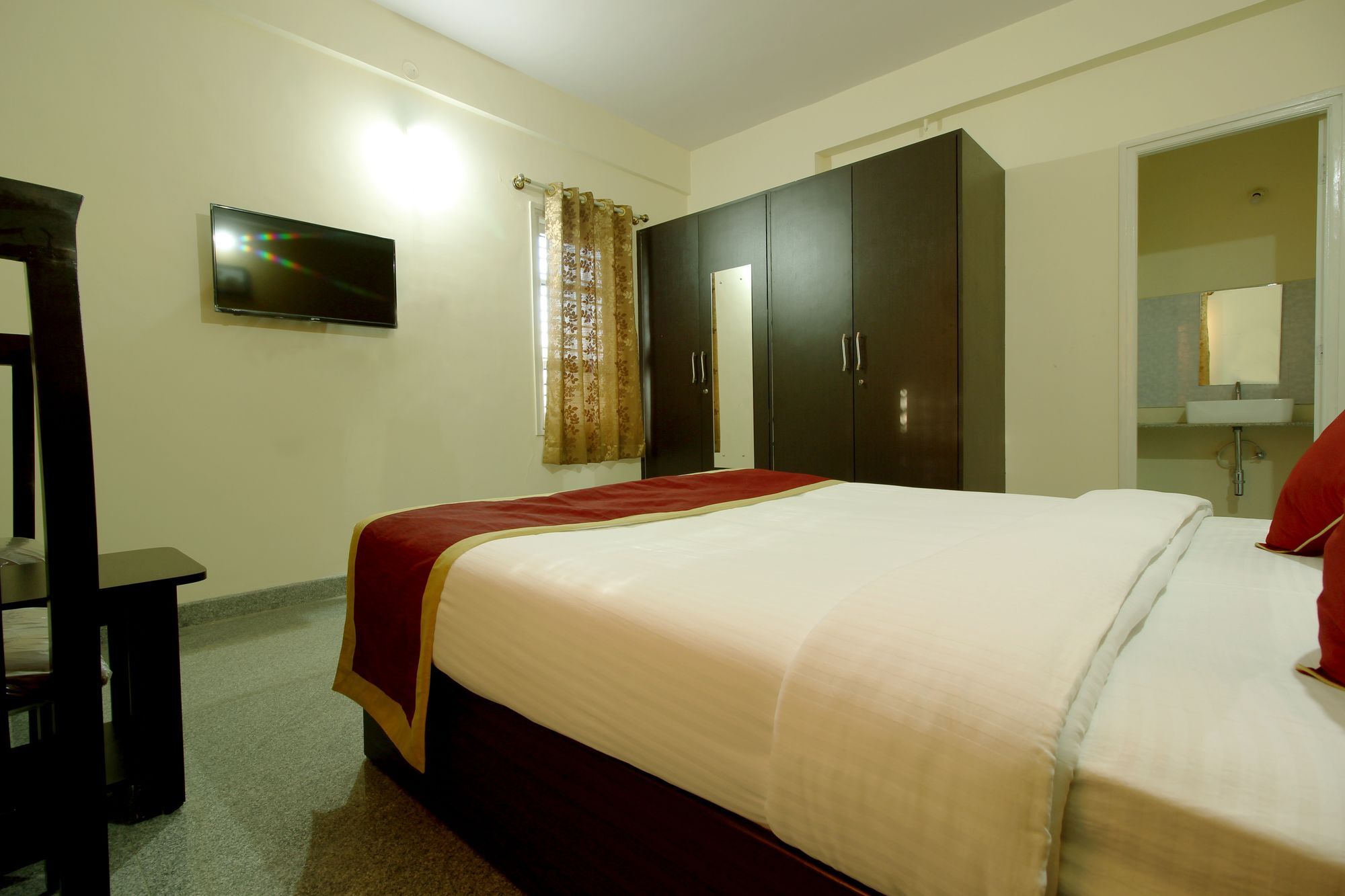 העיר בנגלור The Banjaara Suites מראה חיצוני תמונה